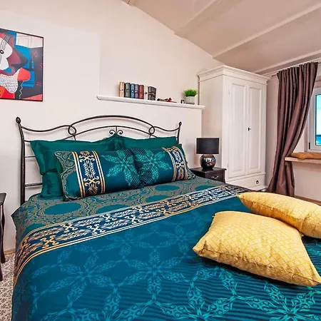 Luxury '936' * 로비니